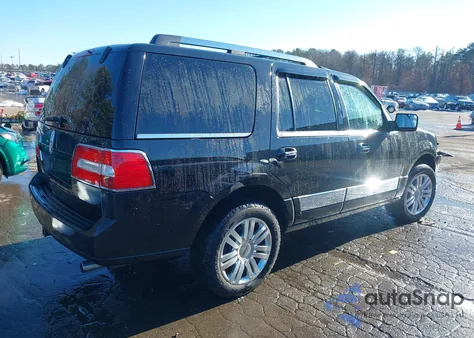 2014 Lincoln Navigator z USA, uszkodzony, nr VIN 5LMJJ2J56EEL02788